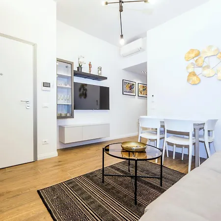 Joivy Elegant Flats In The Centre Of Apartment Genoa